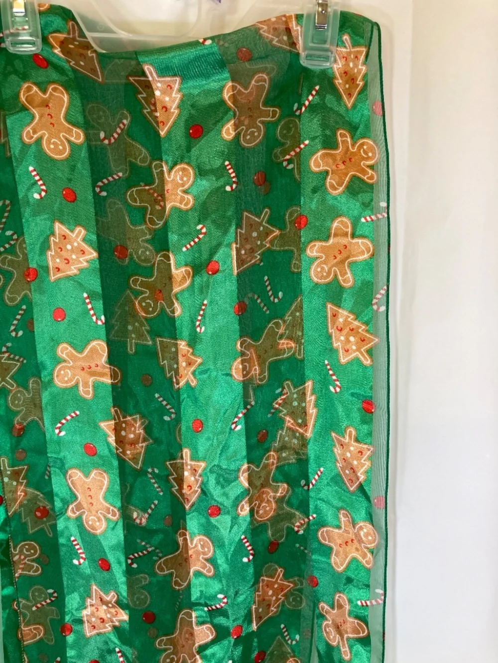 Christmas Scarf Green Silk Feel Gingerbread All Over Print NWT Bay Studio